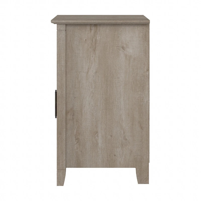 Table d'appoint Key West avec porte par Bush Furniture
