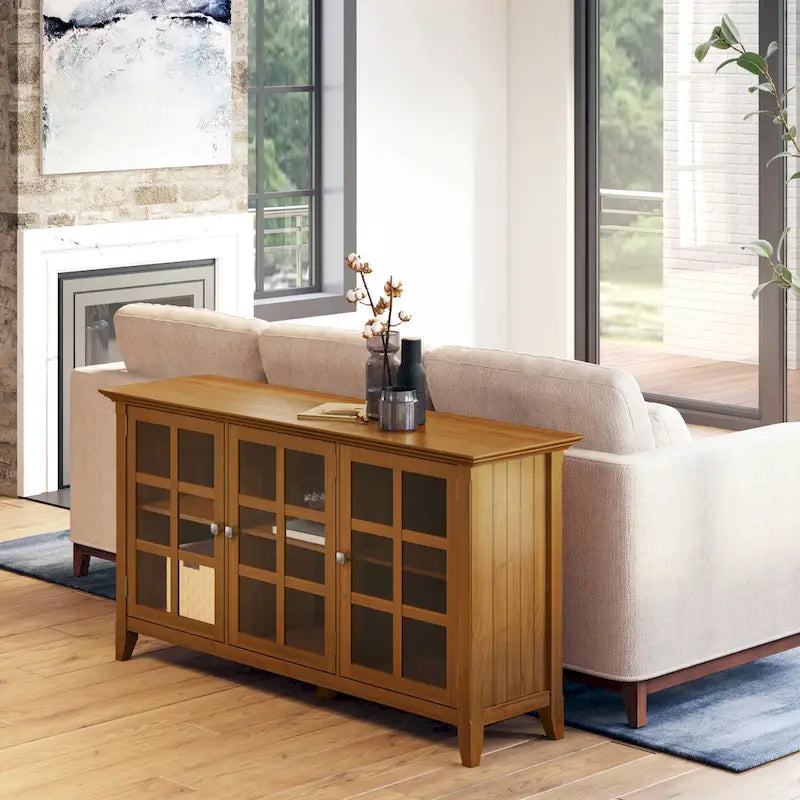 Meuble de rangement de style transitionnel en bois massif avec portes vitrées de 157 cm de large